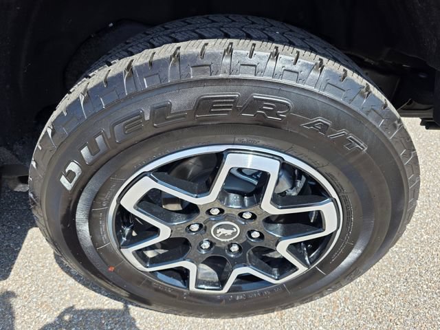 Certified 2025 Ford Bronco Outer Banks AWD/4WD image 11