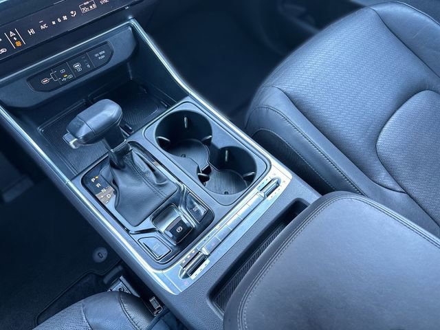 Used 2025 Kia Carnival SX Prestige image 22