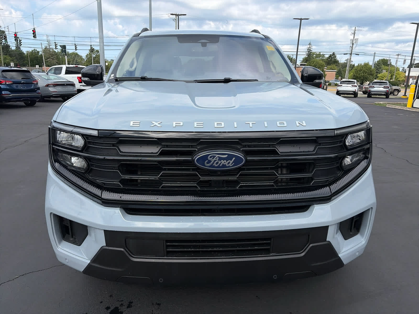 Certified 2025 Ford Expedition Active AWD/4WD image 4