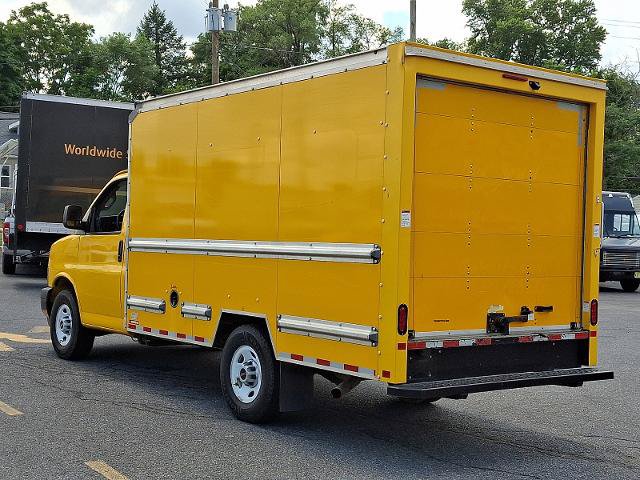 Used 2021 GMC Savana 3500 w/ Power Convenience Package RWD image 6