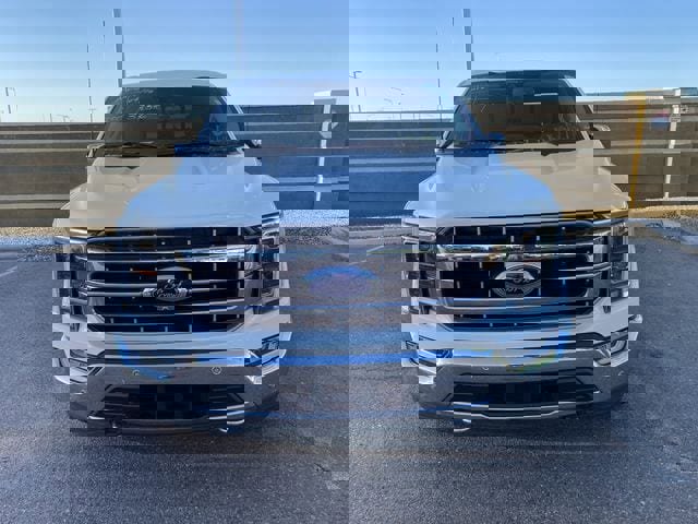 Certified 2022 Ford F150 Lariat w/ Equipment Group 502A High image 6