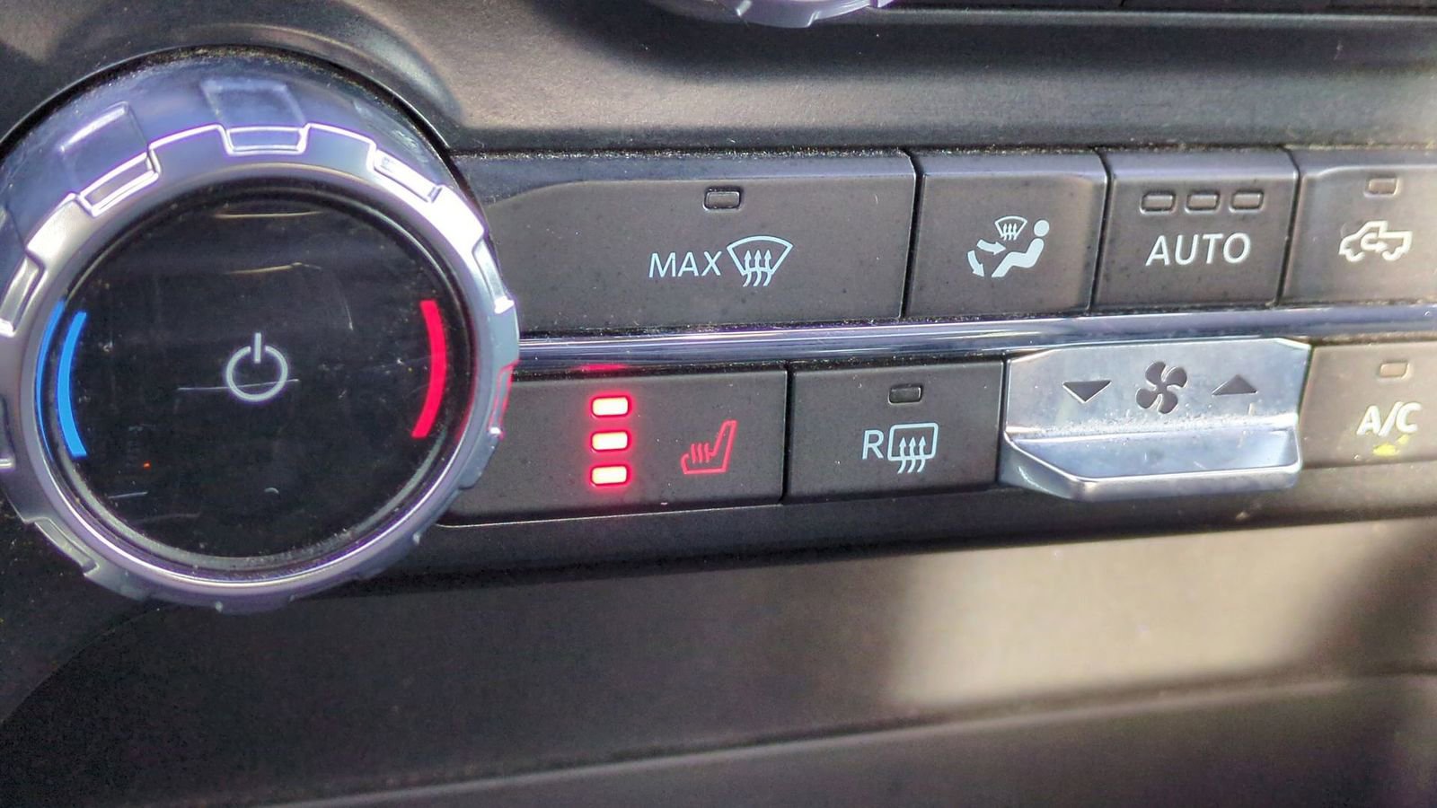 Certified 2022 Ford F150 XLT w/ Equipment Group 302A High image 39