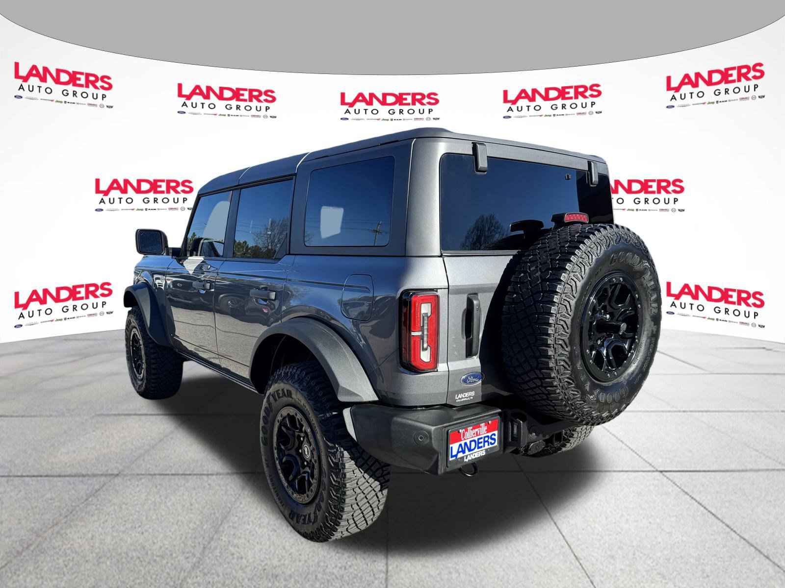 Certified 2023 Ford Bronco Wildtrak image 3