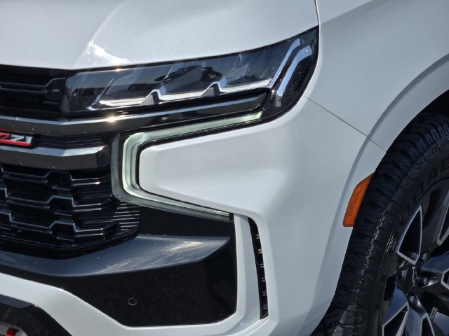 Used 2021 Chevrolet Tahoe Z71 w/ Luxury Package AWD/4WD image 8