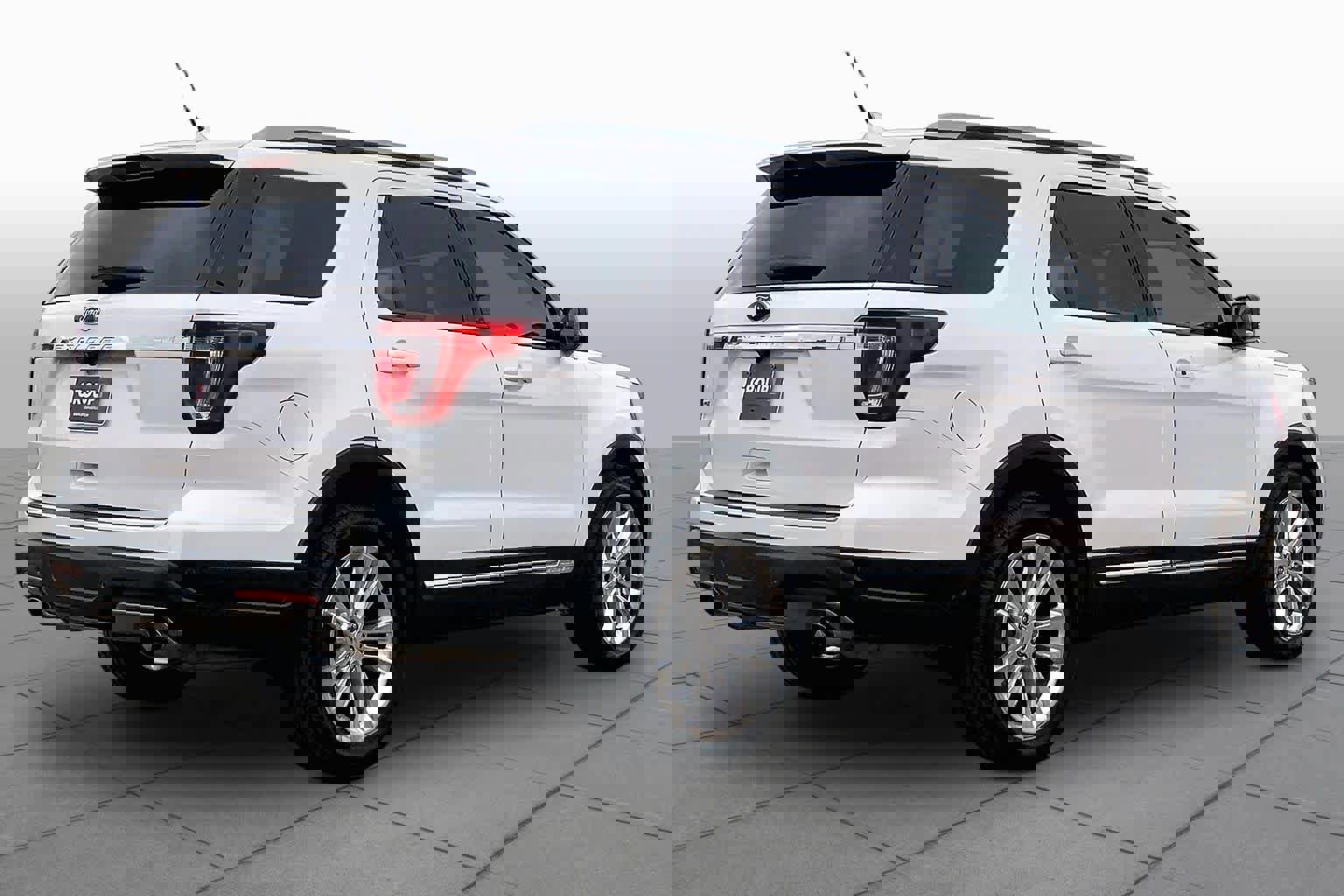 Certified 2018 Ford Explorer XLT w/ Equipment Group 202A image 3