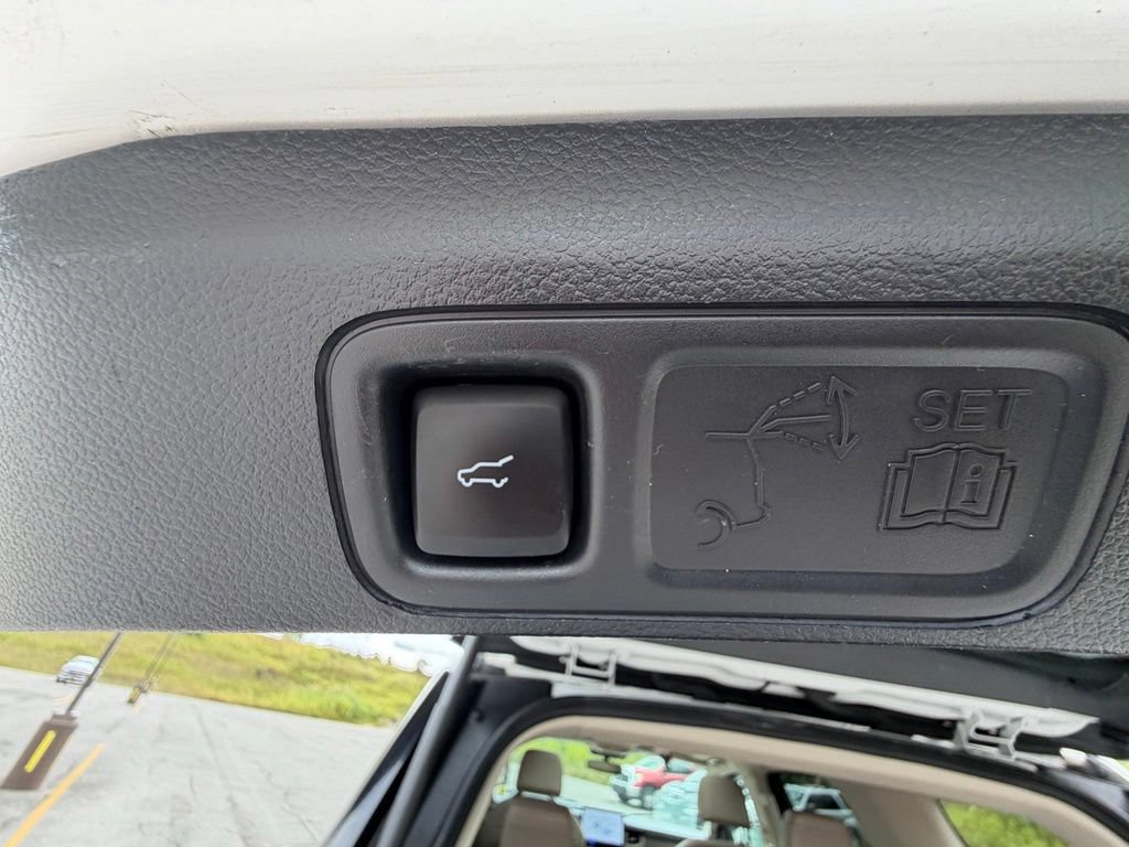 Certified 2024 Ford Expedition Limited AWD/4WD image 48
