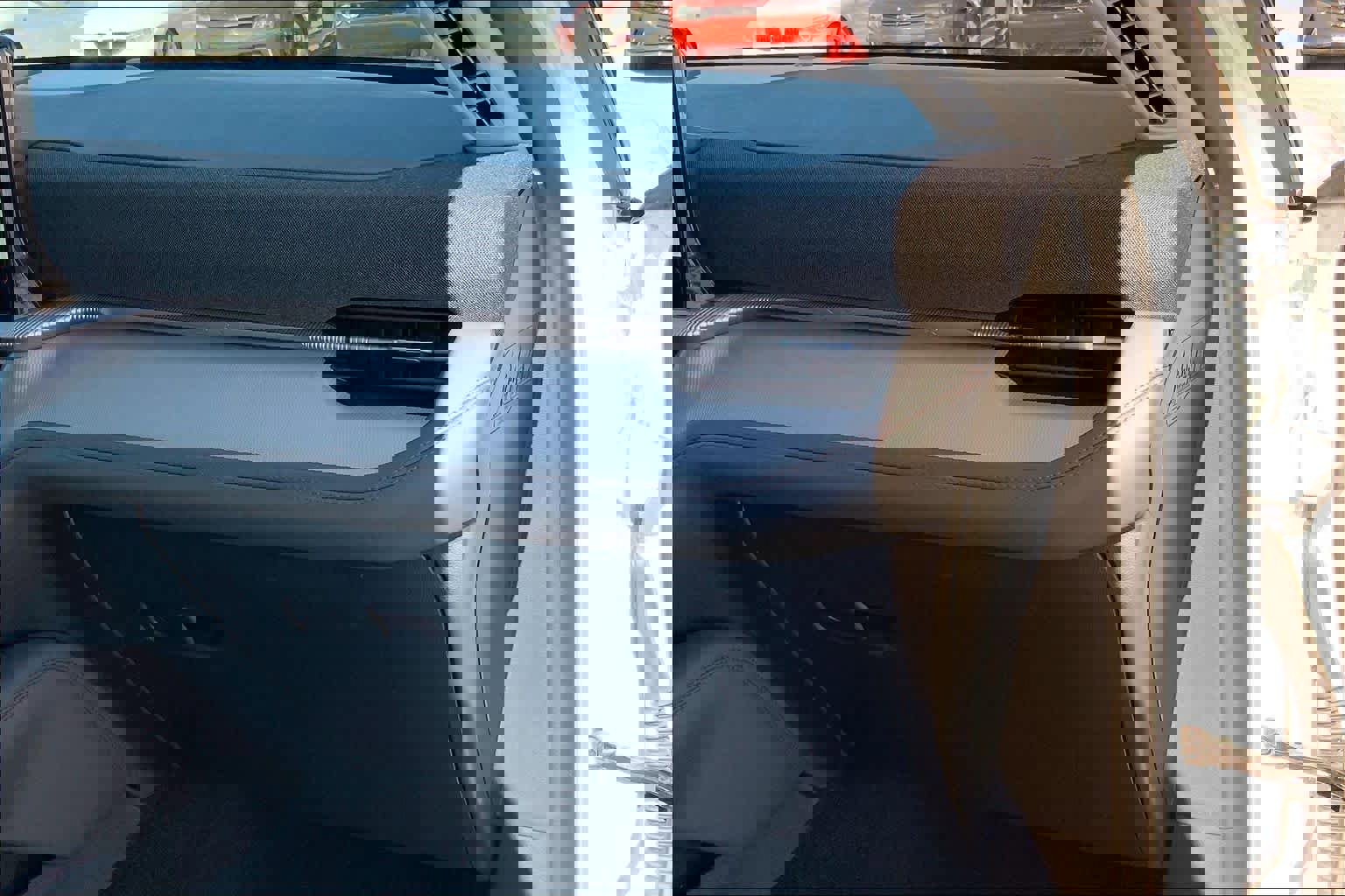 Certified 2025 Ford Explorer Active image 19