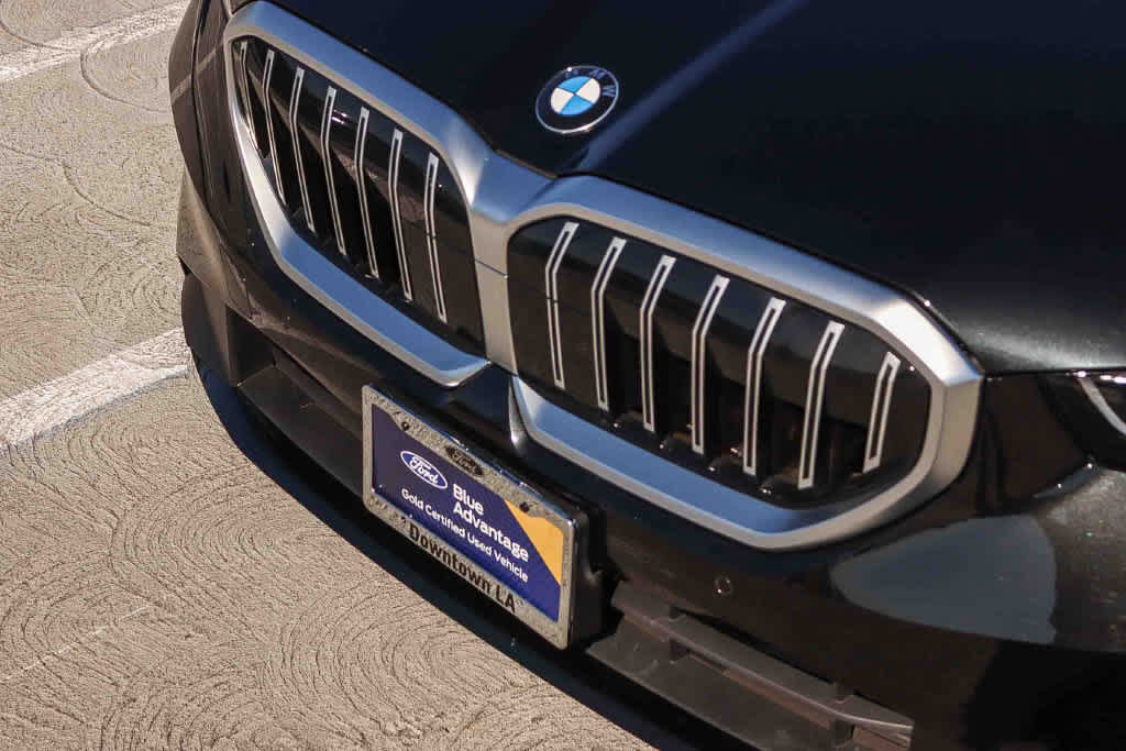 Used 2025 BMW 530i RWD image 8