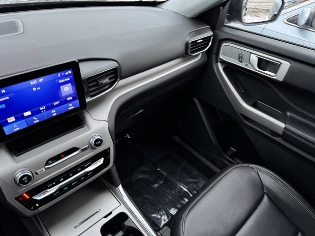 Certified 2023 Ford Explorer XLT w/ Equipment Group 202A image 25