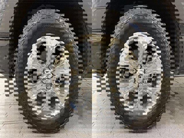 Certified 2023 Ford F150 Platinum w/ Equipment Group 701A High image 10