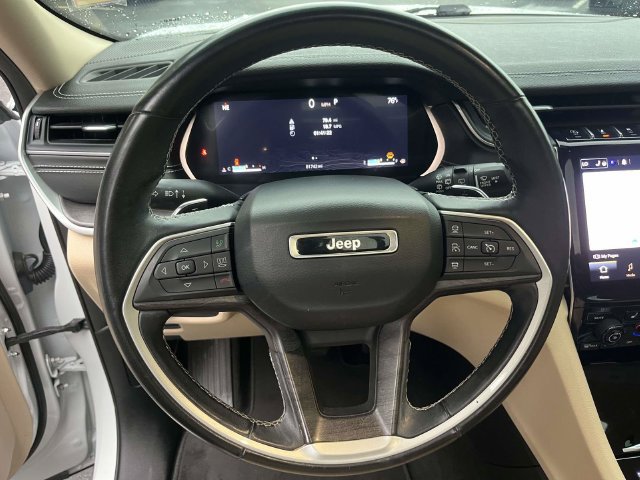 Used 2021 Jeep Grand Cherokee L Limited AWD/4WD image 24
