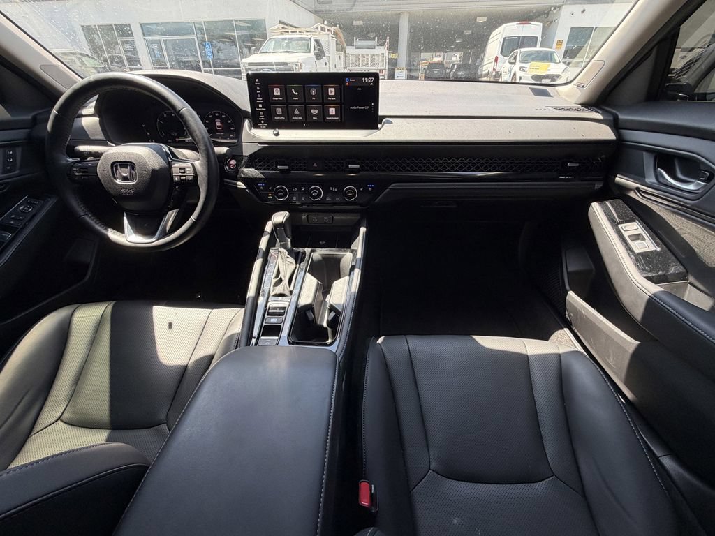 Used 2025 Honda Accord Touring image 13