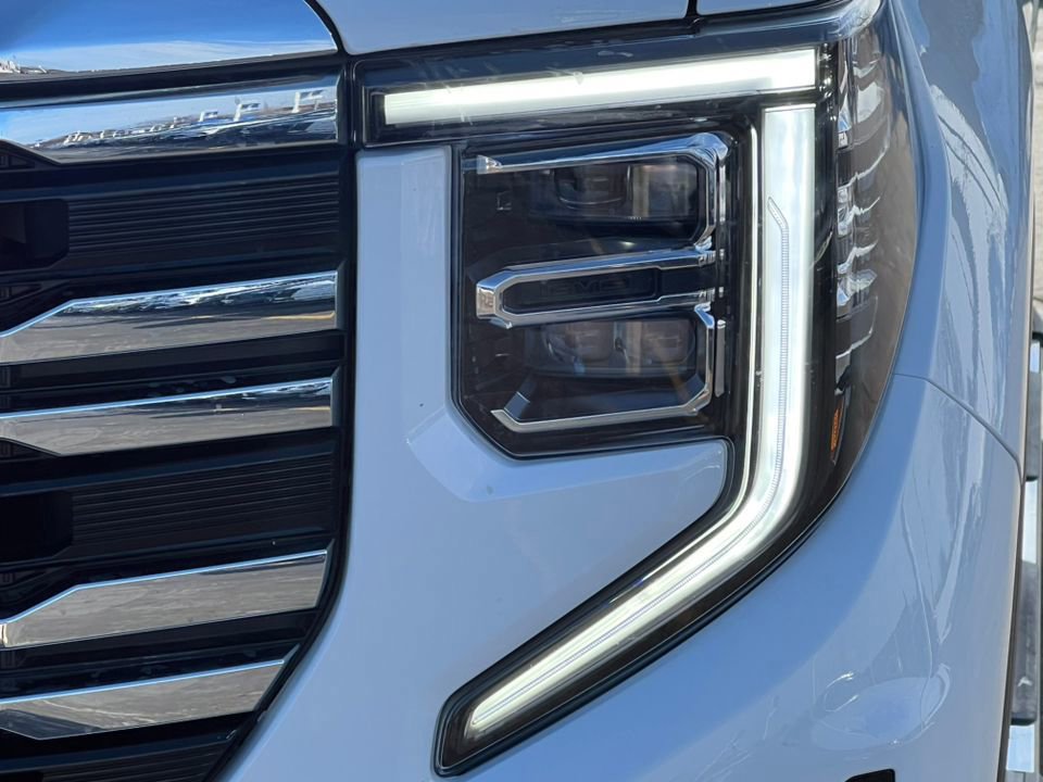 Used 2024 GMC Sierra 1500 SLT w/ SLT Premium Plus Package image 43