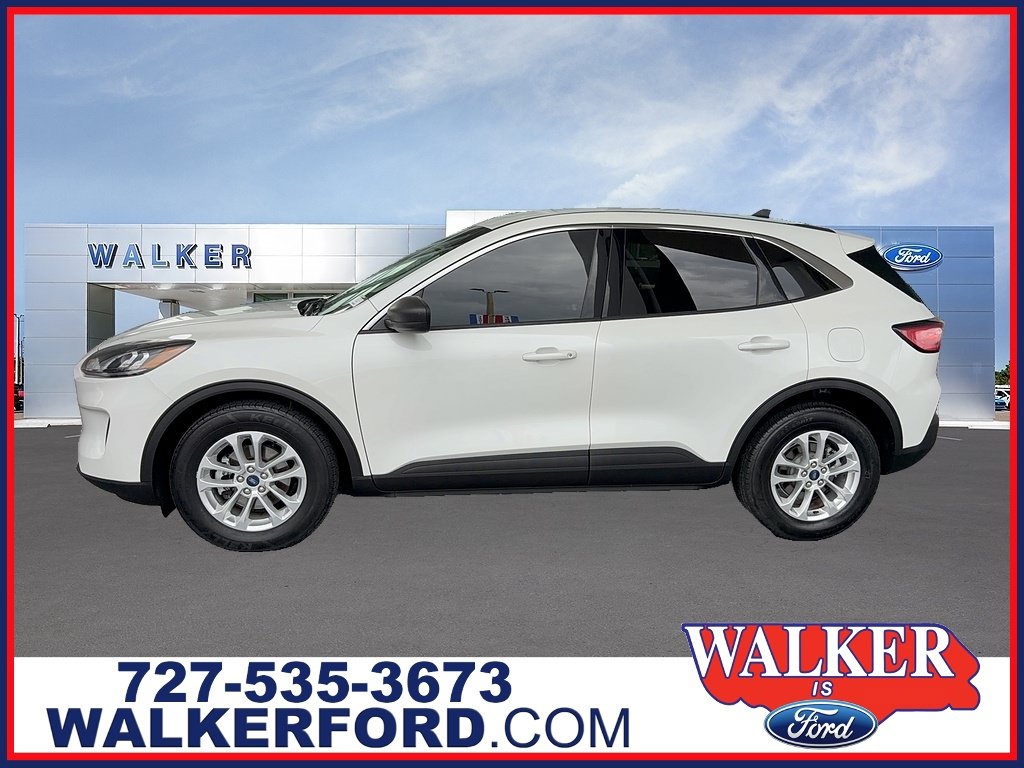 Certified 2022 Ford Escape SE FWD image 1