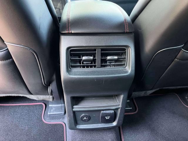 Certified 2024 Ford Edge ST-Line AWD/4WD image 16