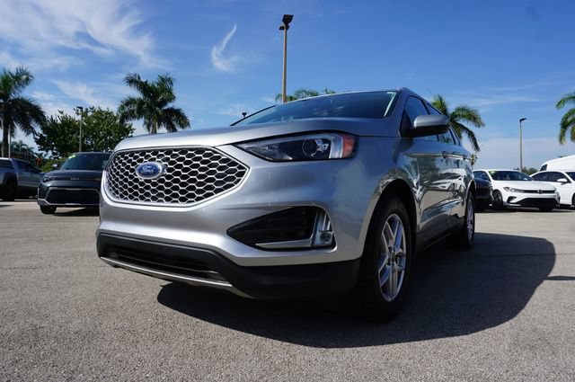 Certified 2023 Ford Edge SEL w/ Convenience Package AWD/4WD image 15