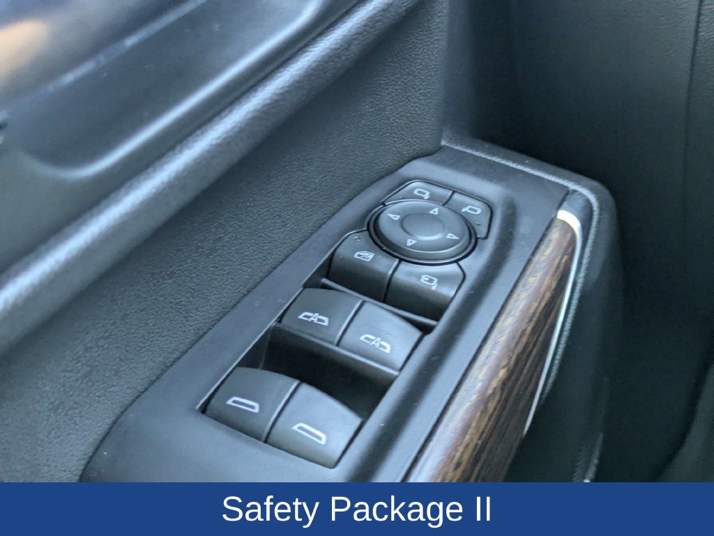 Used 2019 Chevrolet Silverado 1500 High Country w/ High Country Premium Package AWD/4WD image 27
