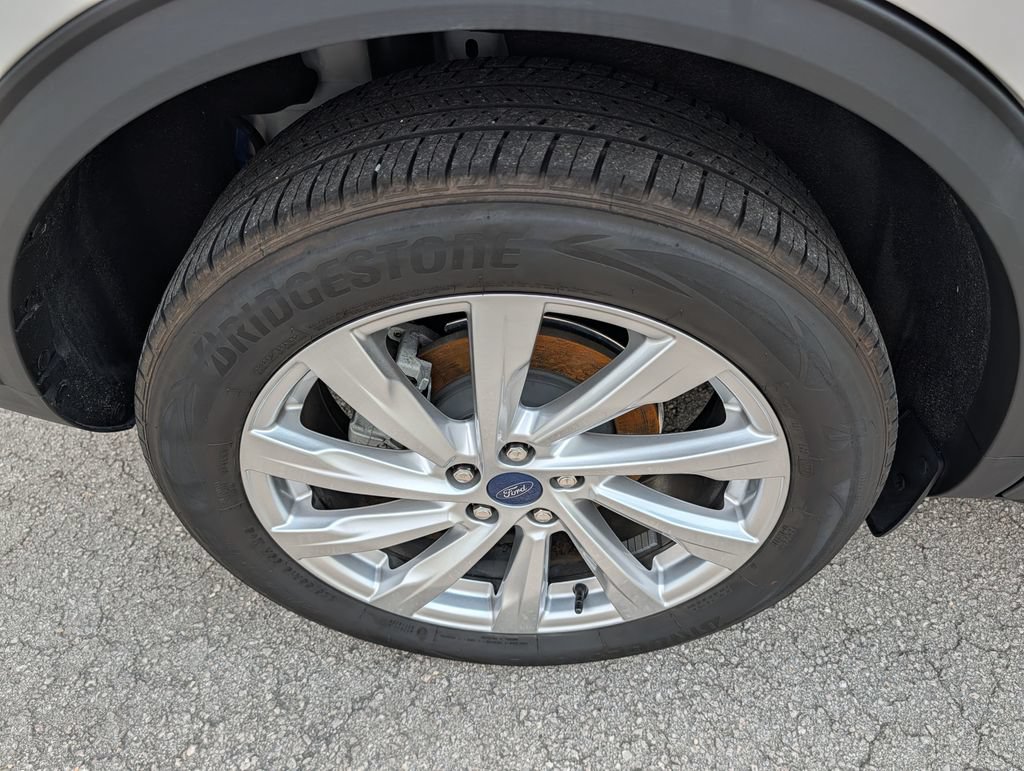 Certified 2021 Ford Escape Titanium w/ Titanium Elite Package AWD/4WD image 34