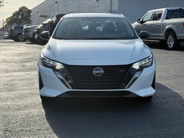Used 2025 Nissan Sentra SR FWD image 9