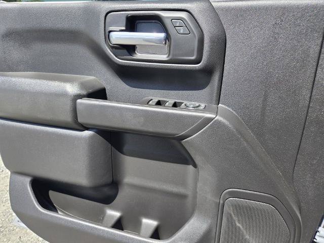 Used 2025 Chevrolet Silverado 1500 Custom Trail Boss w/ LPO, Dark Essentials Package AWD/4WD image 27