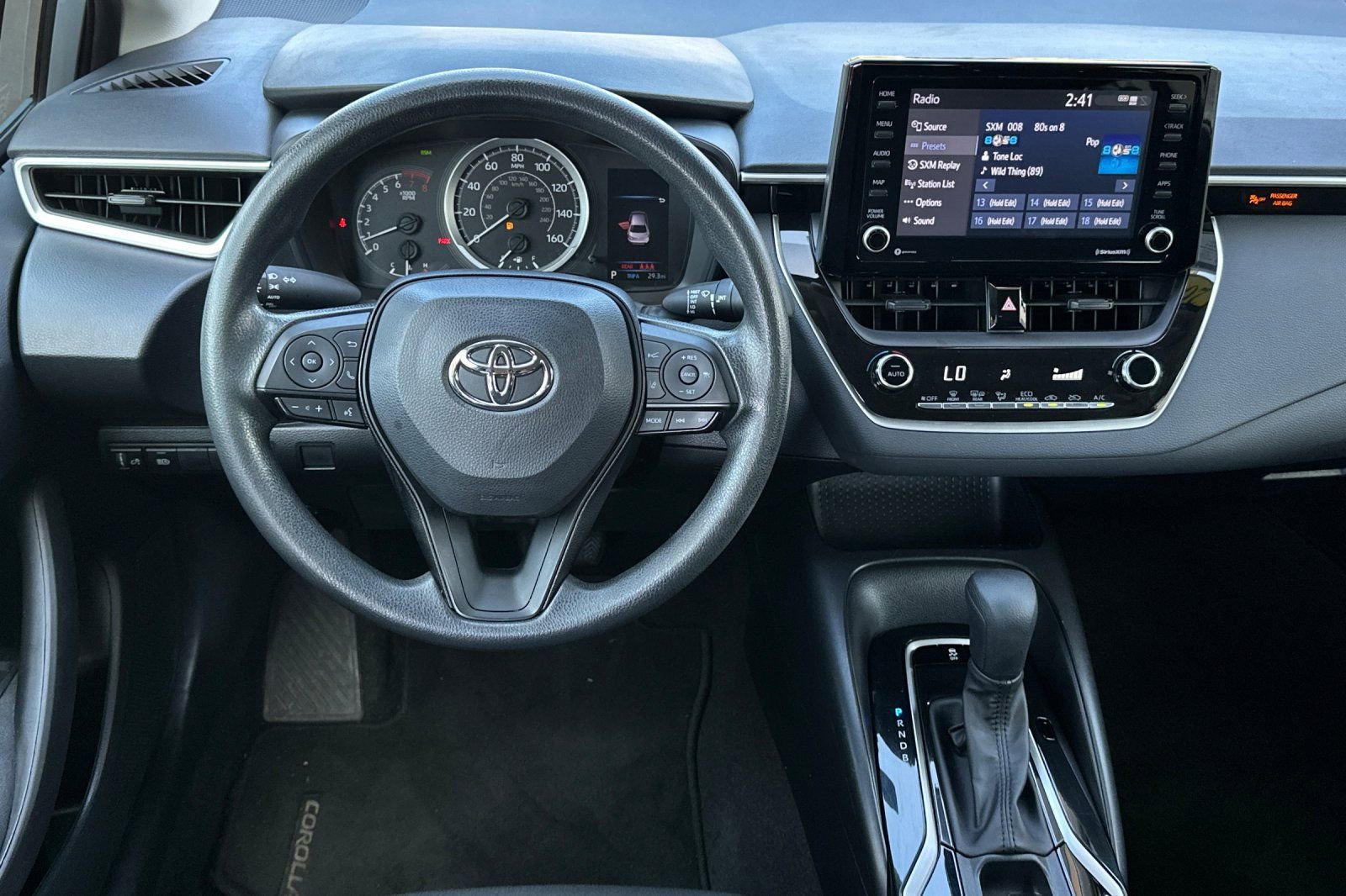 Used 2022 Toyota Corolla LE w/ LE Convenience Package FWD image 13