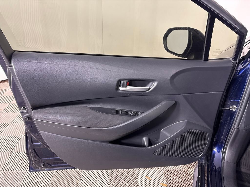 Used 2020 Toyota Corolla LE image 16