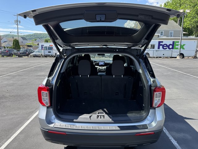 Certified 2023 Ford Explorer XLT AWD/4WD image 6