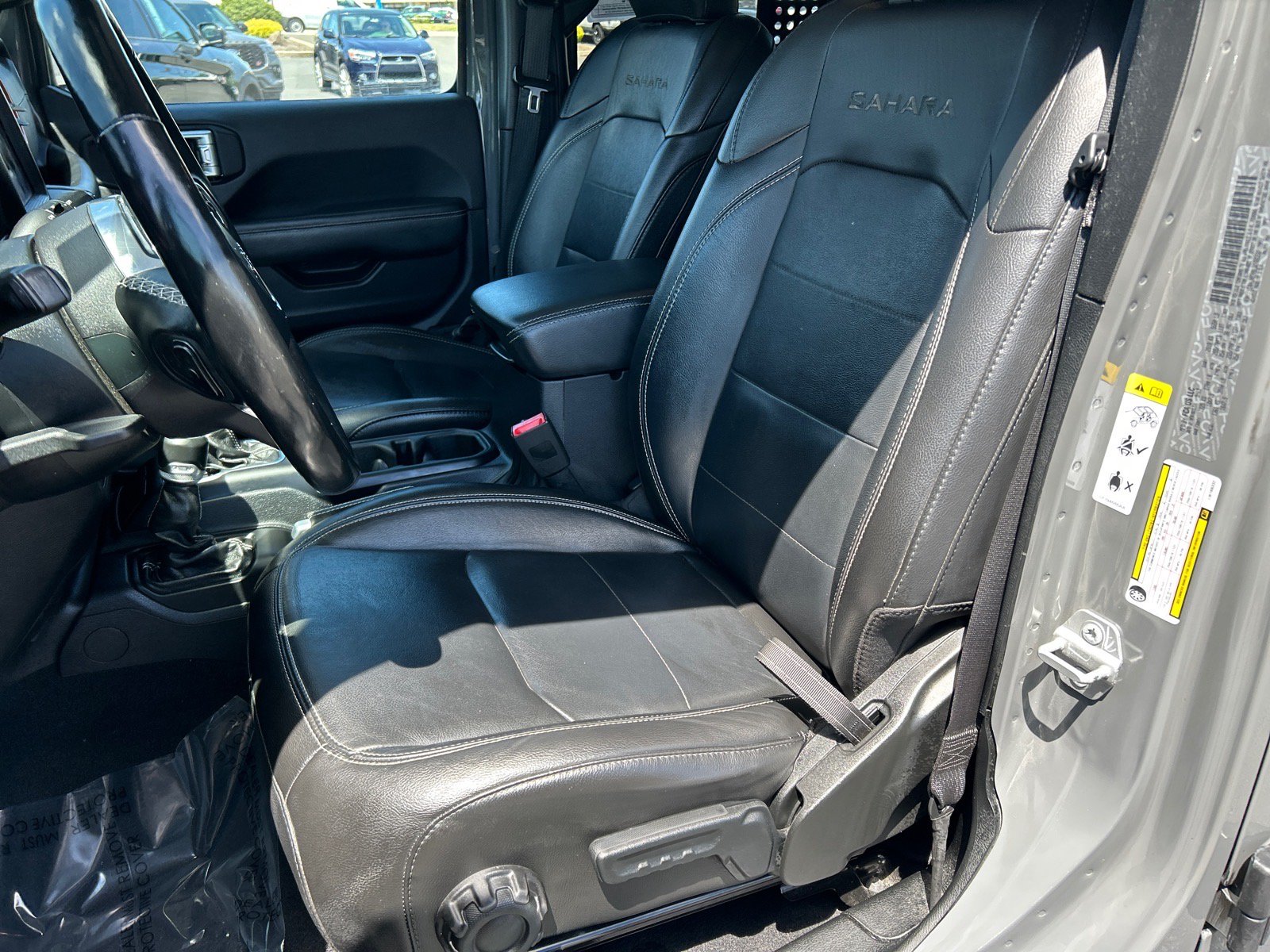 Used 2020 Jeep Wrangler Unlimited Sahara AWD/4WD image 7