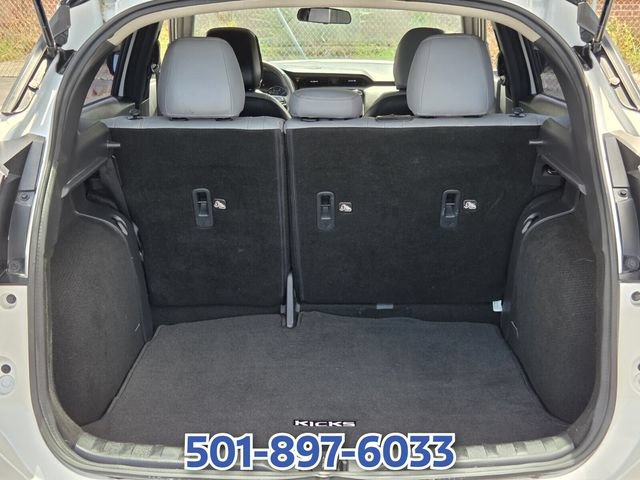 Used 2024 Nissan Kicks SR w/ SR Premium Package FWD image 13
