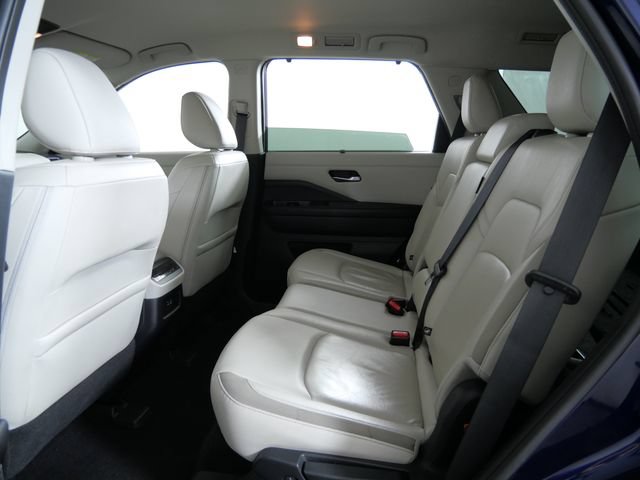 Used 2023 Nissan Pathfinder SL AWD/4WD image 15