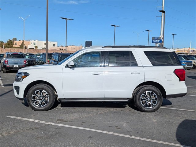 Certified 2024 Ford Expedition XLT image 2