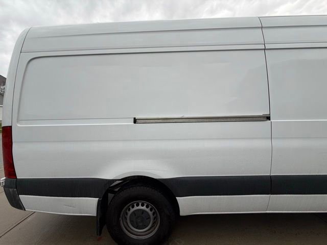 Used 2021 Mercedes-Benz Sprinter 2500 w/ Driver Convenience Package image 10