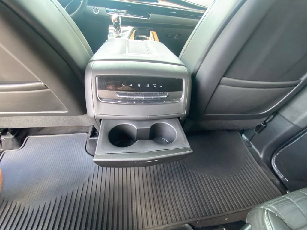 Used 2023 Cadillac Escalade ESV Sport Platinum w/ LPO, ONYX Package AWD/4WD image 28