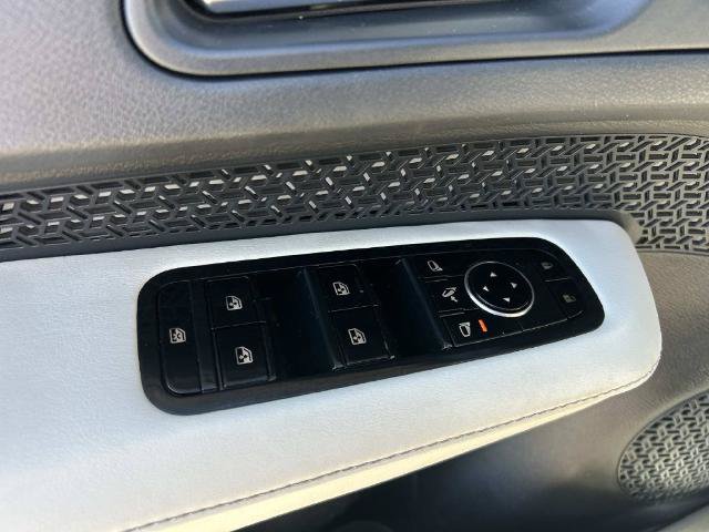 Used 2023 Nissan Ariya AWD image 29