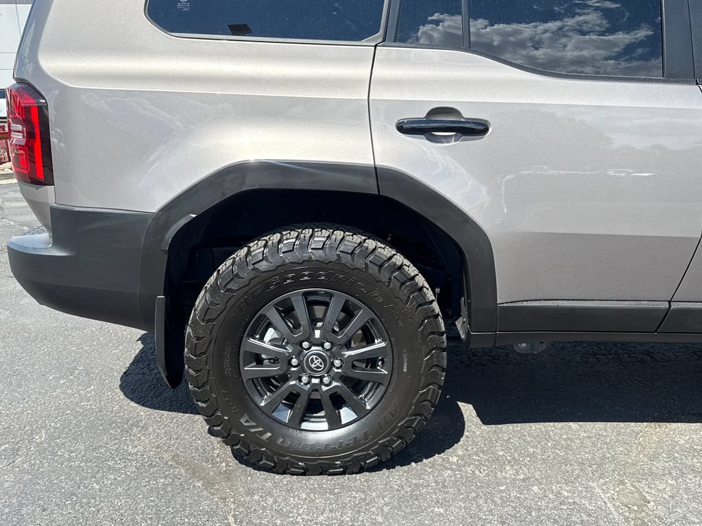 Used 2025 Toyota Land Cruiser 1958 AWD/4WD image 31
