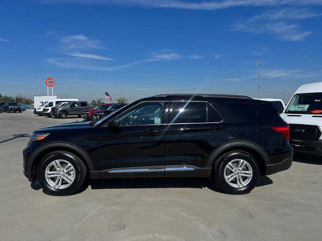 Certified 2023 Ford Explorer XLT w/ Equipment Group 202A image 4