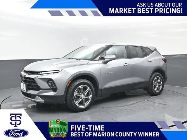 Used 2025 Chevrolet Blazer LT AWD/4WD image 1