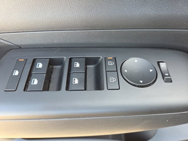 Used 2024 Hyundai Kona SEL w/ Convenience Package FWD image 29