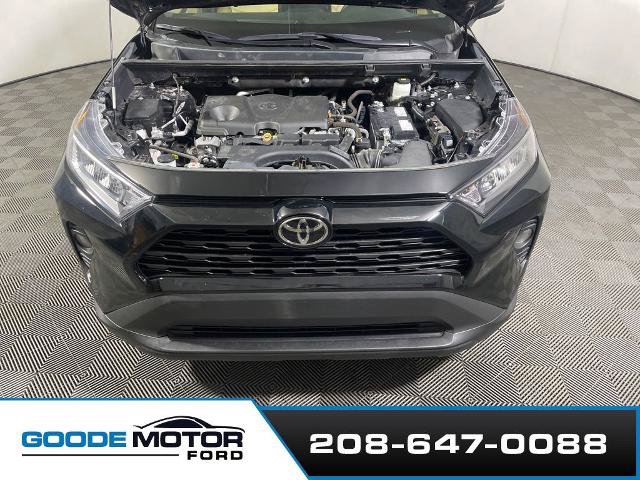 Used 2021 Toyota RAV4 XLE Premium AWD/4WD image 25