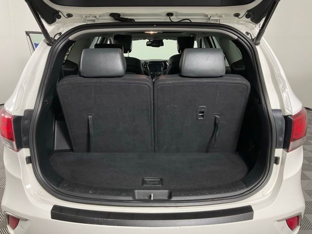 Used 2017 Hyundai Santa Fe Limited image 11