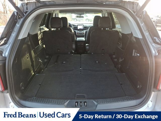 Certified 2022 Ford Explorer XLT w/ Equipment Group 202A image 30