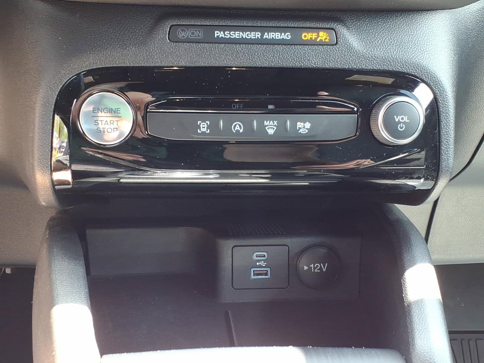 Certified 2023 Ford Escape ST-Line w/ Tech Pack #1 AWD/4WD image 19