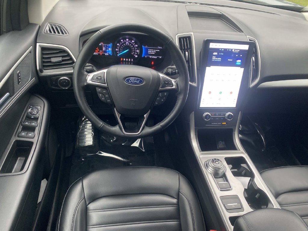 Certified 2024 Ford Edge SEL AWD/4WD image 17