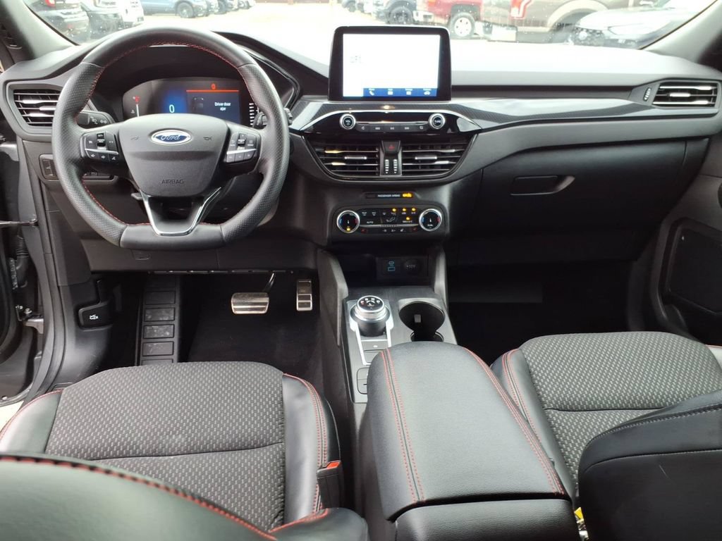 Certified 2023 Ford Escape ST-Line AWD/4WD image 13