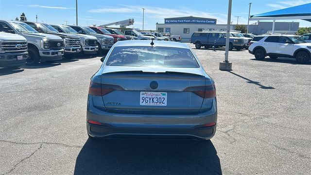 Used 2023 Volkswagen Jetta Sport FWD image 4