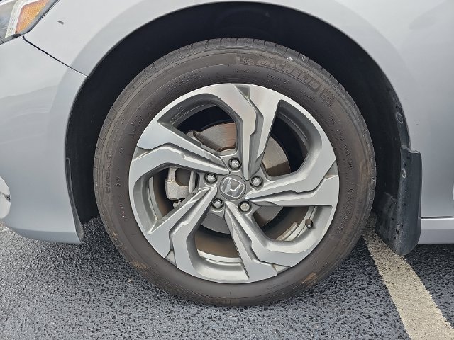 Used 2018 Honda Accord EX image 35