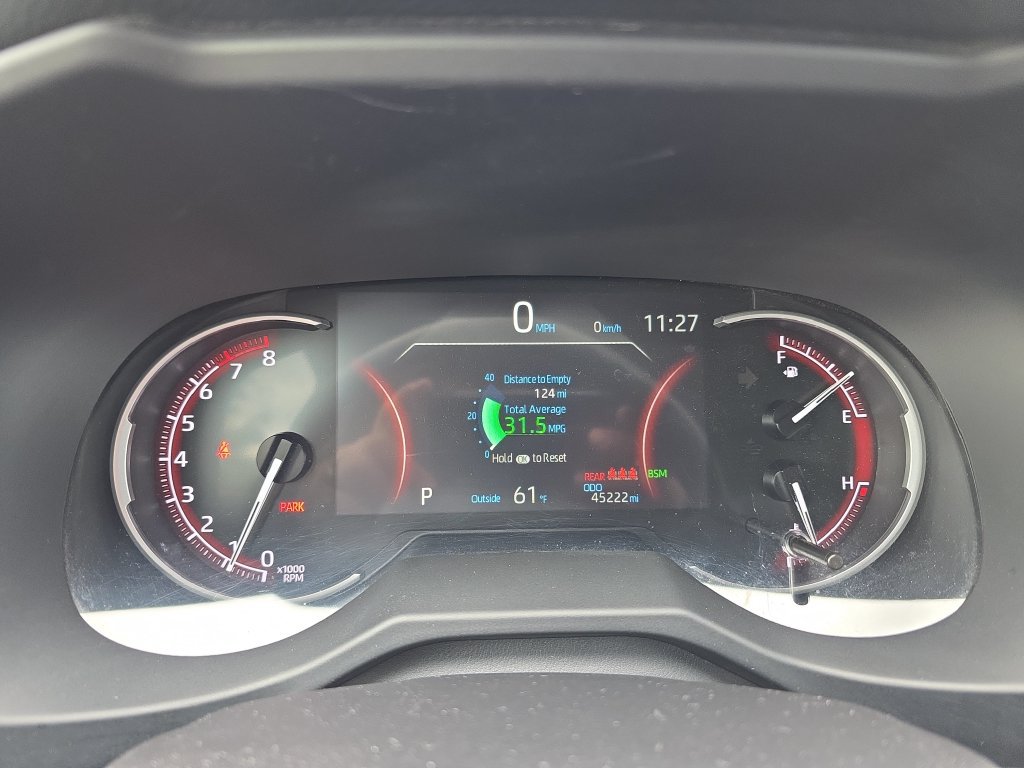 Used 2025 Toyota RAV4 XLE AWD/4WD image 21