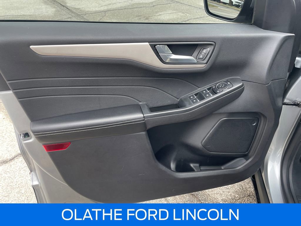 Certified 2022 Ford Escape SEL image 22