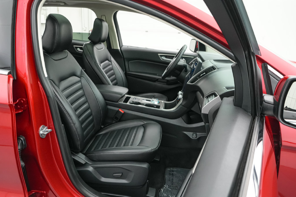 Certified 2024 Ford Edge SEL w/ Convenience Package AWD/4WD image 22