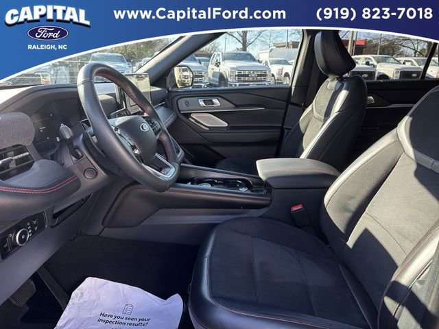 Certified 2025 Ford Explorer ST image 17